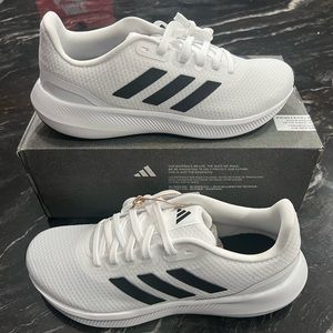 BRAND NEW Adidas Size 8.5 Women’s